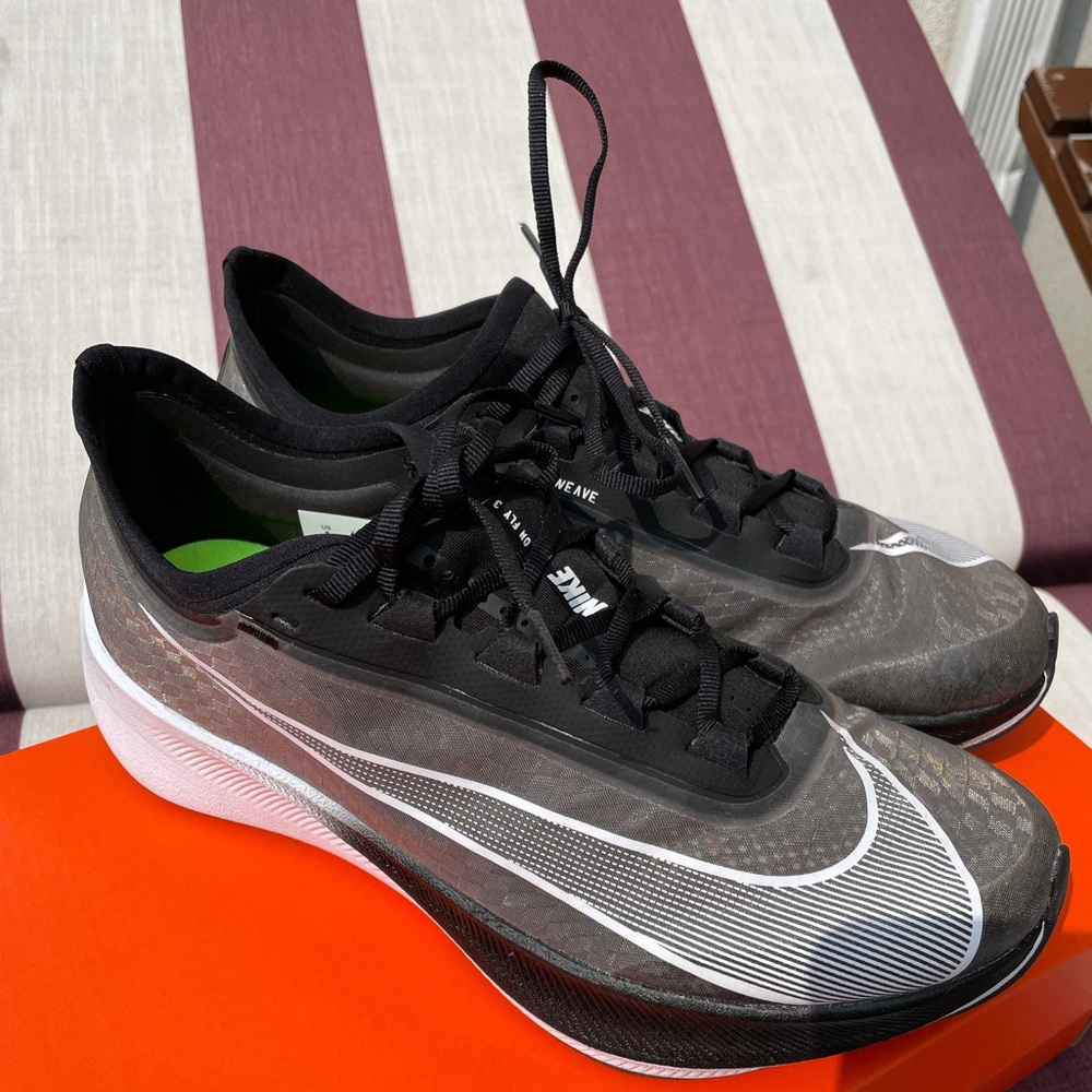 Nike Mens Zoom Fly 3